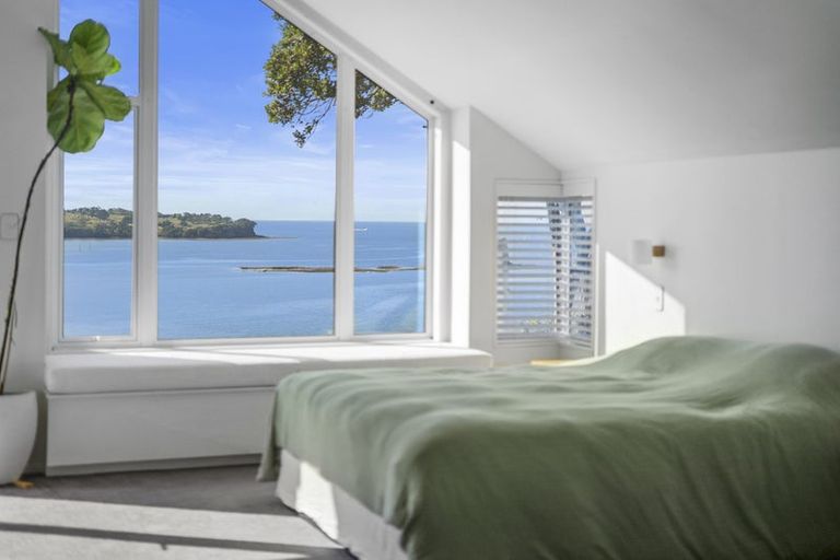 Photo of property in 95 Tiri Road, Tindalls Beach, Whangaparaoa, 0930