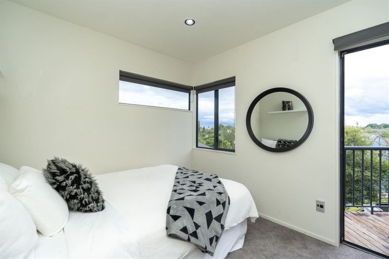 Photo of property in 9a Dalethorpe Avenue, Fairfield, Hamilton, 3214