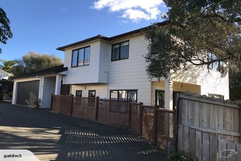 Photo of property in 1/15 Glastron Place, Bayview, Auckland, 0629