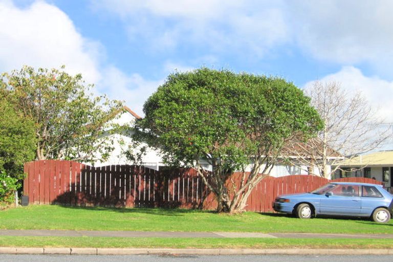 Photo of property in 2/46 Bay Vista Drive, Red Beach, 0932