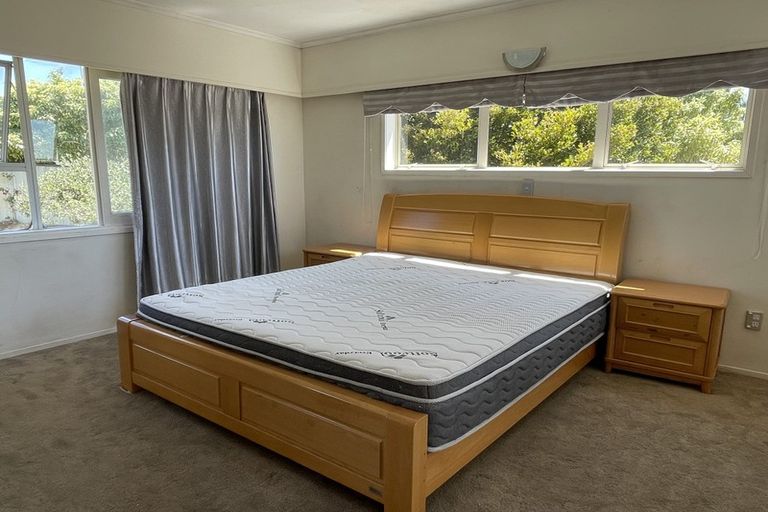 Photo of property in 1/369 East Coast Road, Mairangi Bay, Auckland, 0630