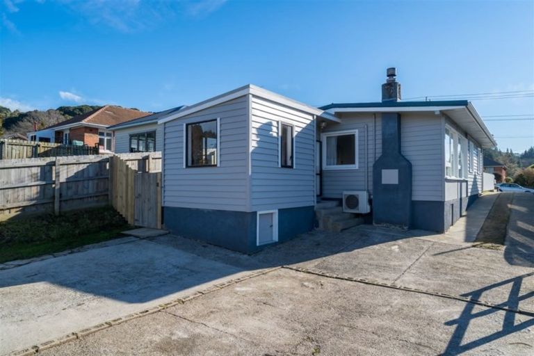 Photo of property in 33 Glenelg Street, Bradford, Dunedin, 9011