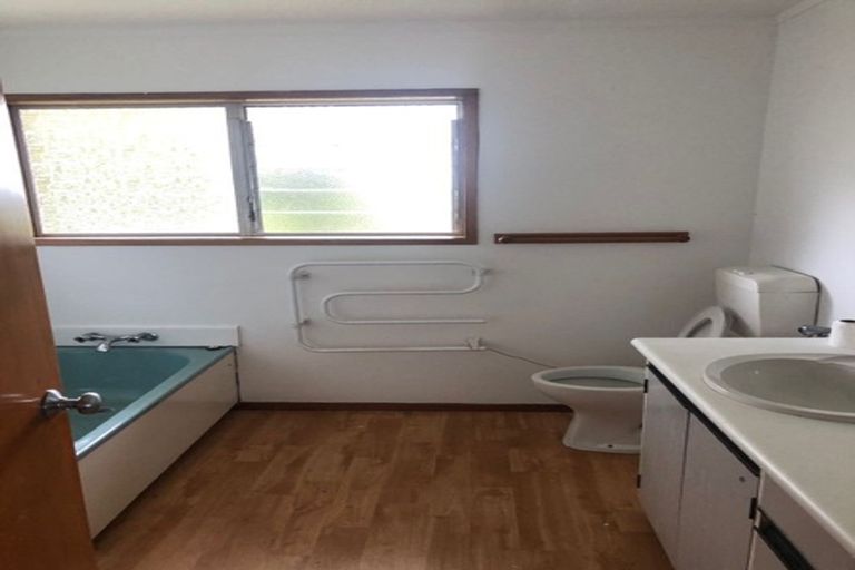 Photo of property in 280 Royal Road, Massey, Auckland, 0614