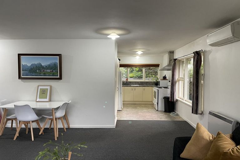 Photo of property in 190a Main North Road, Redwood, Christchurch, 8051