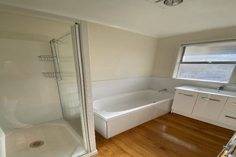 Photo of property in 18c Atarangi Road, Greenlane, Auckland, 1051