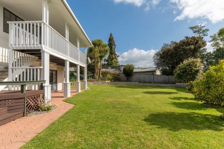 Photo of property in 9 Hinton Place, Pyes Pa, Tauranga, 3112