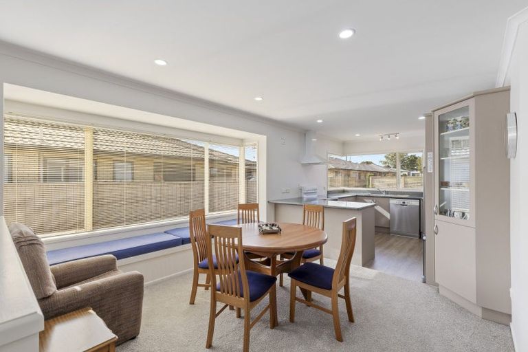 Photo of property in 112b Govett Avenue, Frankleigh Park, New Plymouth, 4310