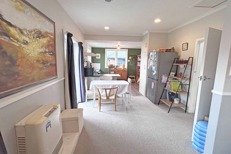 Photo of property in 1042 Heaphy Terrace, Fairfield, Hamilton, 3214