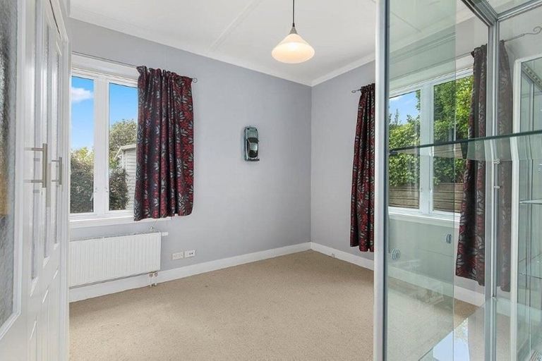 Photo of property in 8 Brasell Street, Fairfield, Lower Hutt, 5011