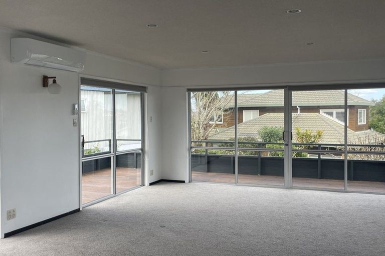 Photo of property in 198 Clovelly Road, Bucklands Beach, Auckland, 2012