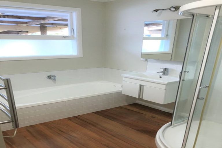 Photo of property in 54 Gibson Road, Dinsdale, Hamilton, 3204