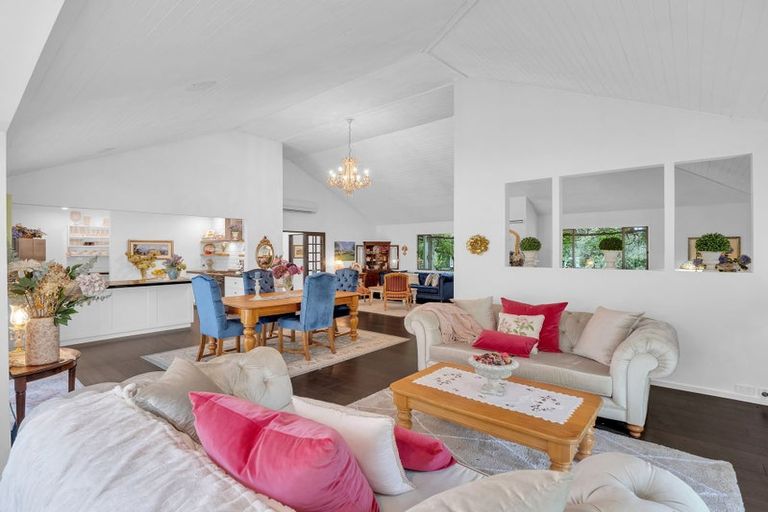 Photo of property in 237 High Street, Oxford, 7430