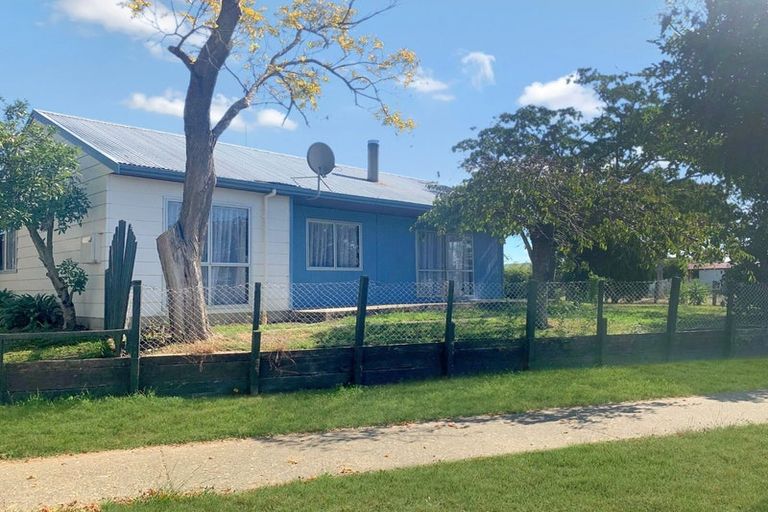 Photo of property in 2 Ramsey Crescent, Flaxmere, Hastings, 4120