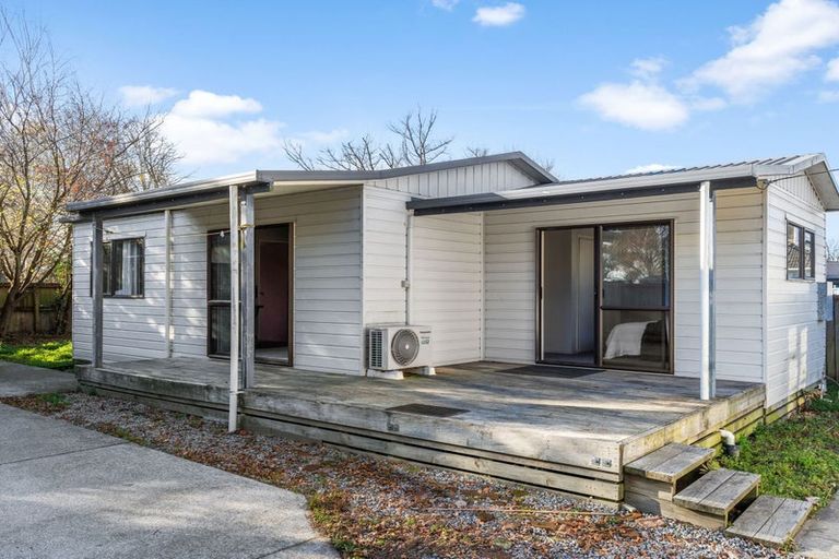 Photo of property in 18 Auburn Avenue, Upper Riccarton, Christchurch, 8041