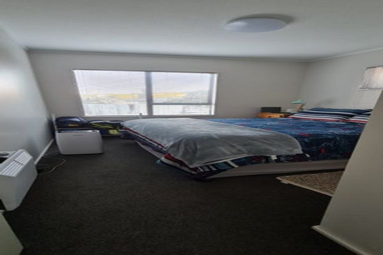 Photo of property in 2/37a Bracken Road, Paparangi, Wellington, 6037