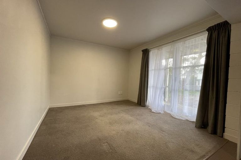 Photo of property in 1/35 Jaemont Avenue, Te Atatu South, Auckland, 0610