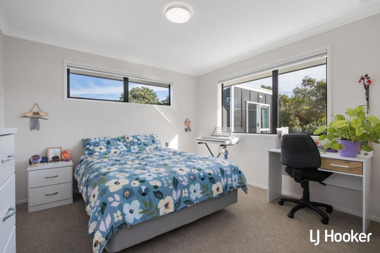 Photo of property in 11 Ian Place, Waihi Beach, 3611