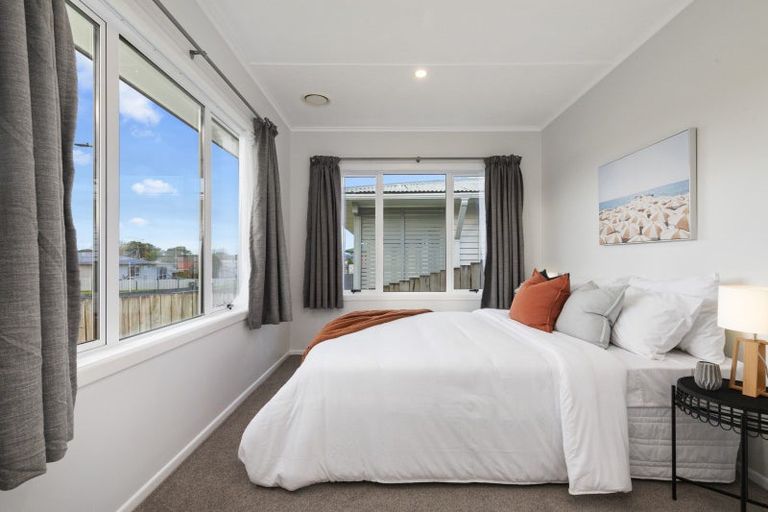 Photo of property in 18 Russell Avenue, Pukekohe, 2120