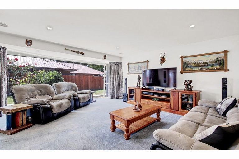 Photo of property in 12 Mathias Place, Kaiapoi, 7630