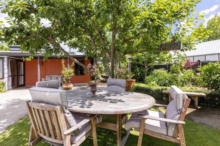 Photo of property in 21 Upham Crescent, Taradale, Napier, 4112