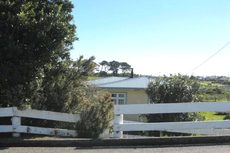 Photo of property in 49 Hall Street, Cobden, Greymouth, 7802