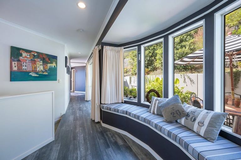 Photo of property in 6 Cape View, Atawhai, Nelson, 7010