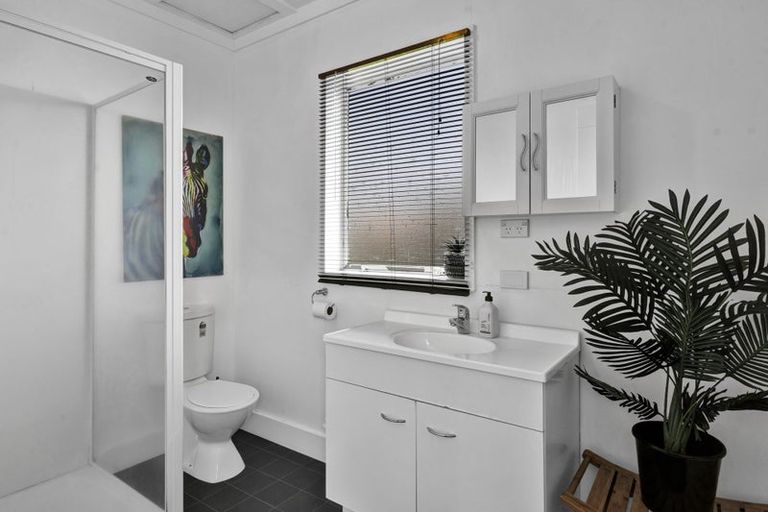 Photo of property in 1 Brookes Street, Inglewood, 4330