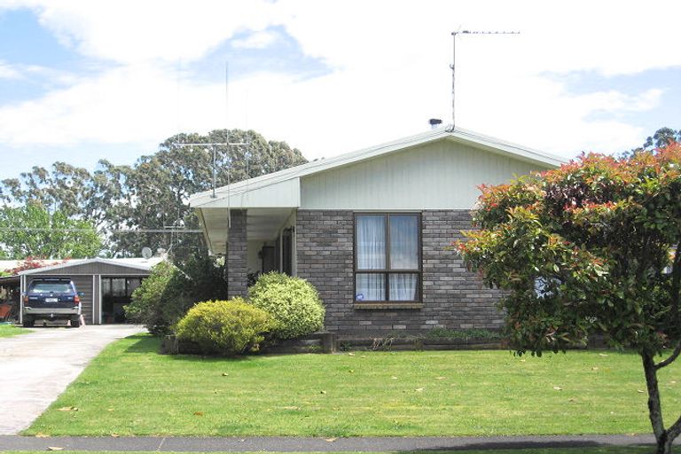 Photo of property in 21 Sheridan Crescent, Leamington, Cambridge, 3432