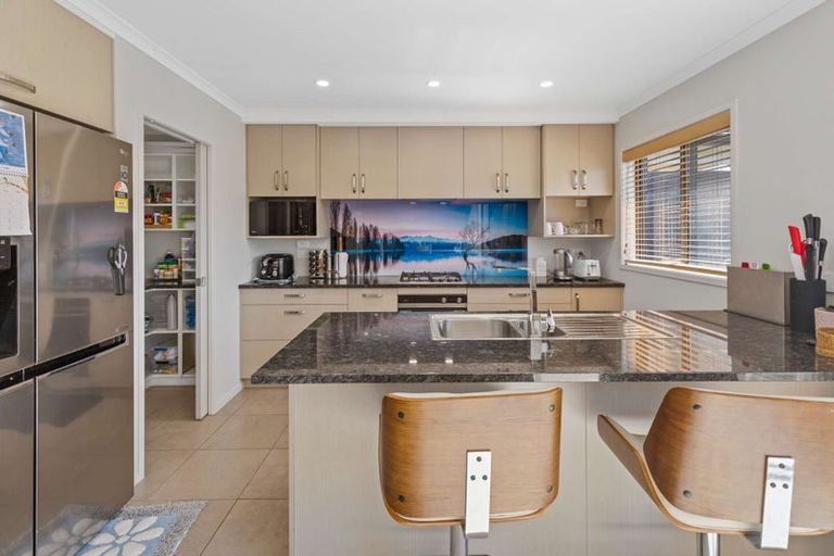 Photo of property in 6 Magnolia Crescent, Tawhero, Whanganui, 4501