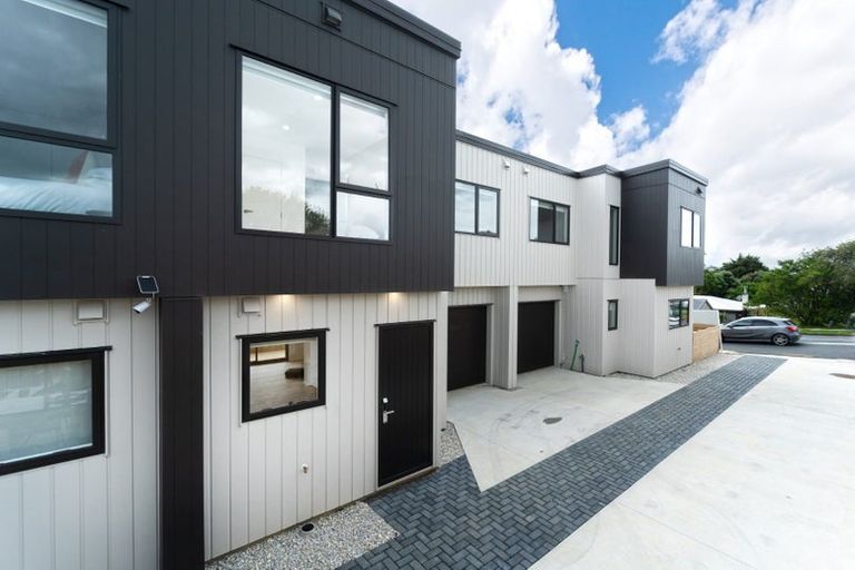 Photo of property in 64d Union Road, Howick, Auckland, 2014