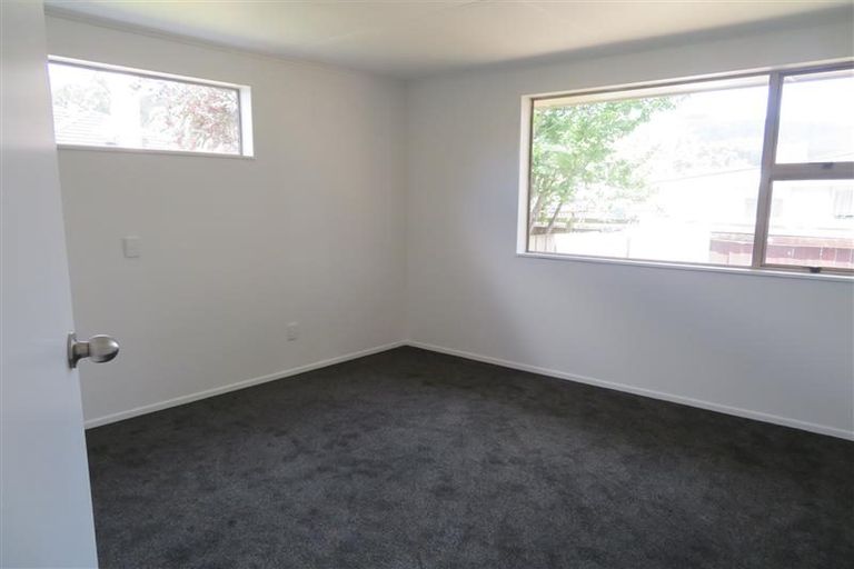 Photo of property in 217a Stokes Valley Road, Stokes Valley, Lower Hutt, 5019