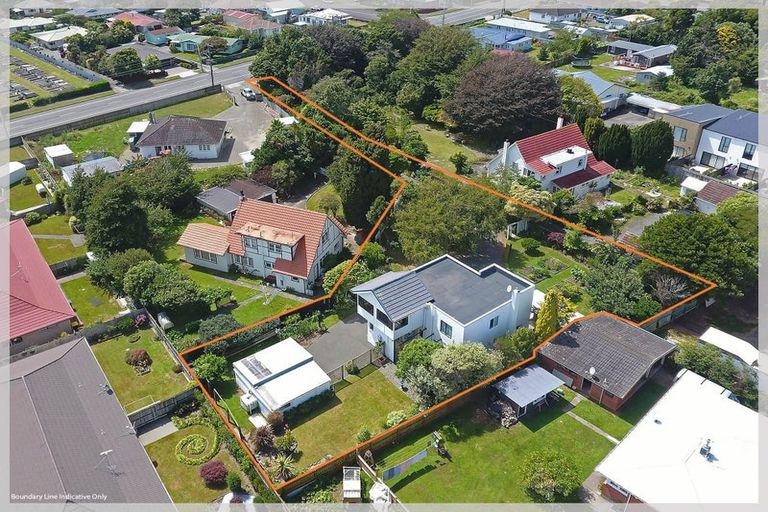 Photo of property in 69b Mako Mako Road, Levin, 5510