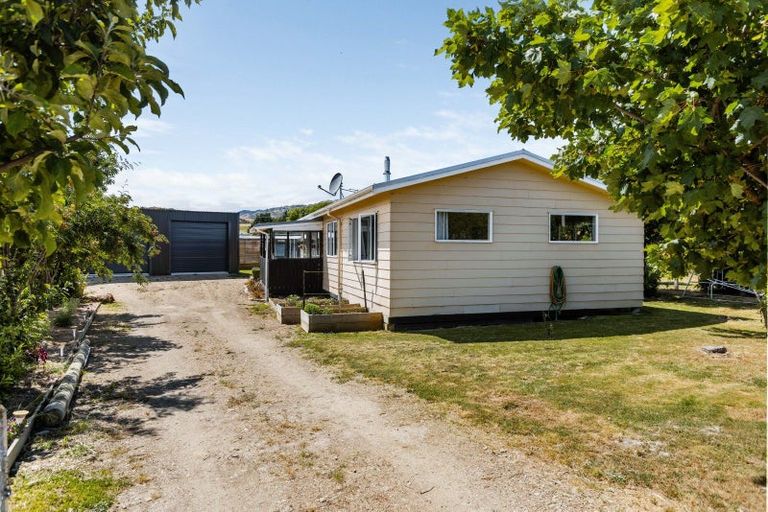 Photo of property in 6 Hall Road, Patearoa, Ranfurly, 9398