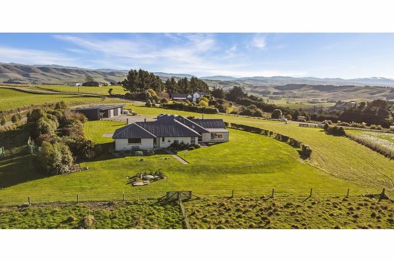 Photo of property in 1153 Rolling Ridges Road, Levels Valley, Timaru, 7975