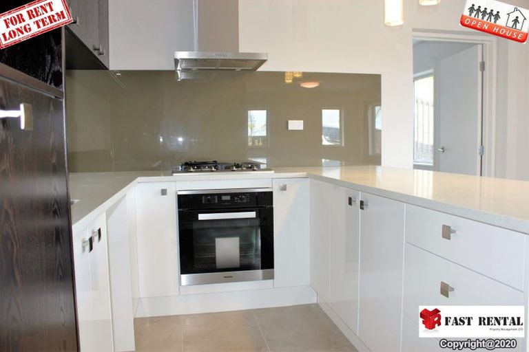 Photo of property in 52 Corricvale Way, Northcross, Auckland, 0630