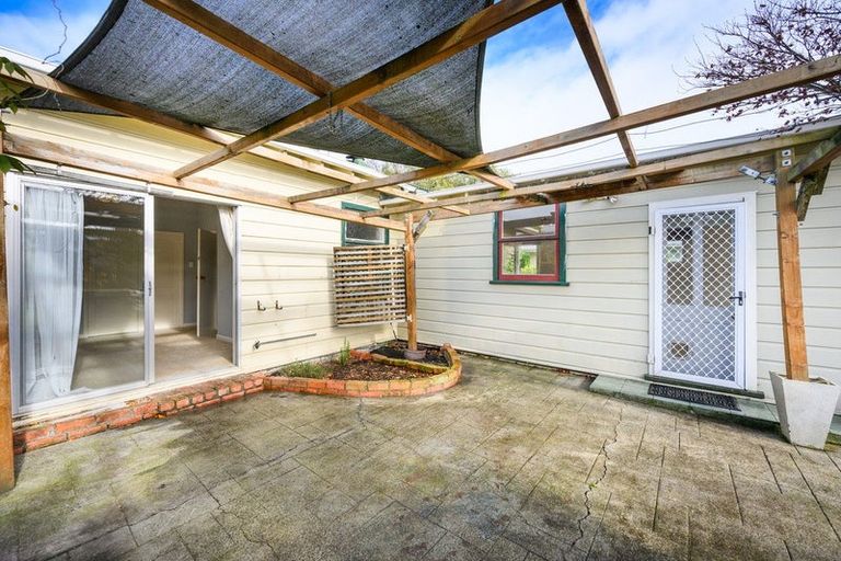 Photo of property in 18 Harris Street, Marton, 4710