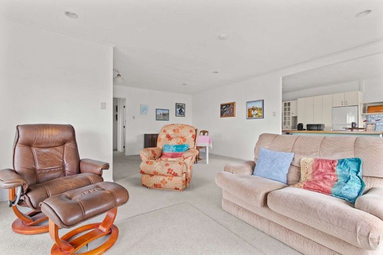 Photo of property in 2 Knox Place, Greerton, Tauranga, 3112