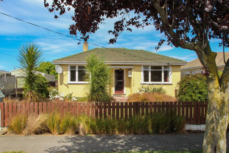 Photo of property in 15 Balmoral Street, Oamaru North, Oamaru, 9400
