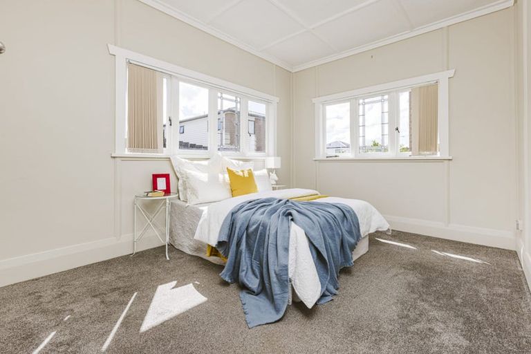 Photo of property in 10a Sturdee Road, Manurewa, Auckland, 2102