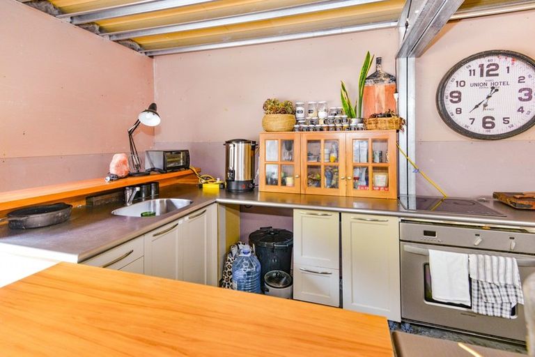 Photo of property in 437 Ellis Wallace Road, Eskdale, Napier, 4182