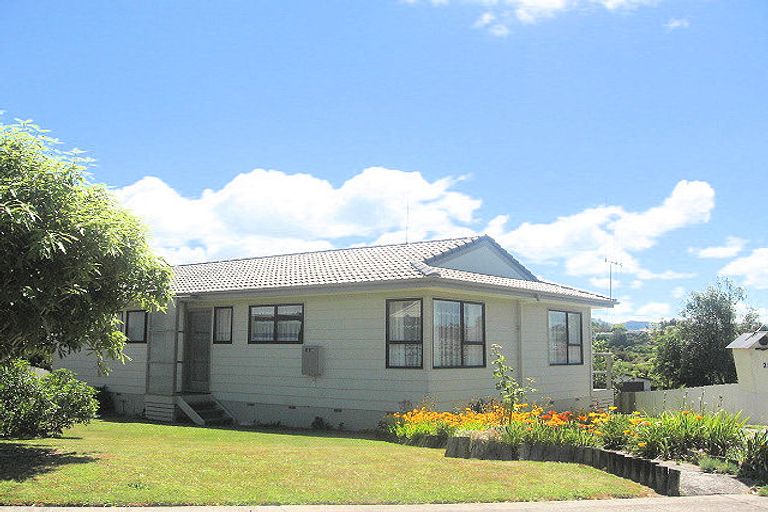Photo of property in 25 Edgehill Place, Te Puke, 3119