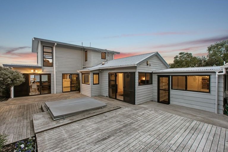 Photo of property in 68 Gulf View Road, Murrays Bay, Auckland, 0630
