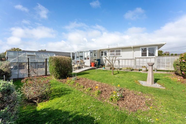 Photo of property in 25 Atmore Avenue, Otaki, 5512