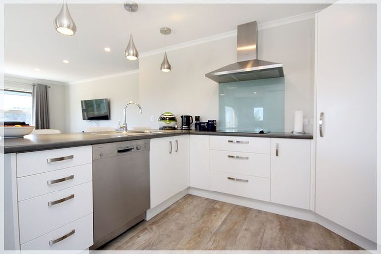 Photo of property in 11 Maury Place, Foxton, 4814