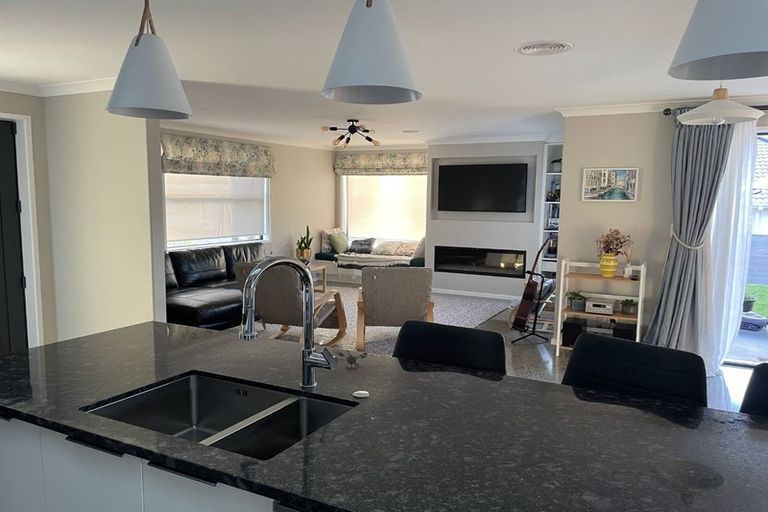 Photo of property in 11 Nelson Lane, Omokoroa, 3114