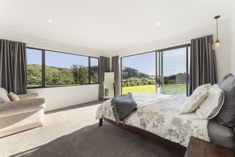 Photo of property in 180 North Manakau Road, Manakau, Levin, 5573