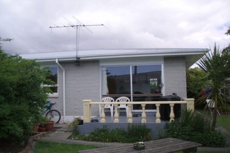 Photo of property in 2/12 Cornwall Place, Stoke, Nelson, 7011