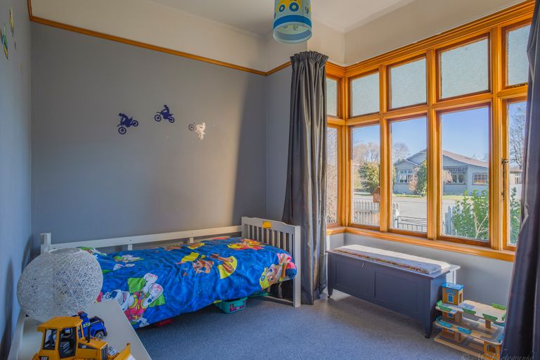 Photo of property in 28 Davie Street, Temuka, 7920