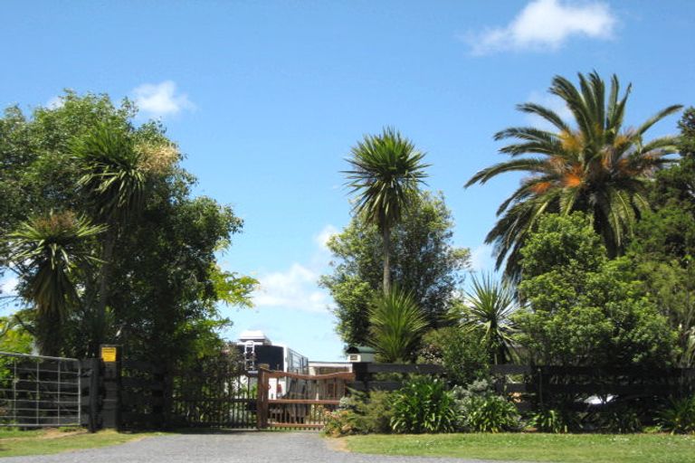Photo of property in 160 Karaka Road, Karaka, Drury, 2578