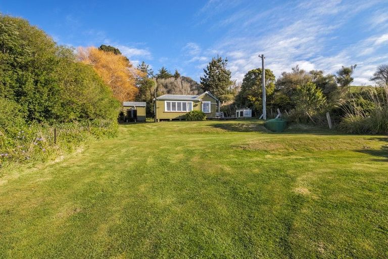 Photo of property in 58 Shag Point Road, Shag Point, Palmerston, 9482